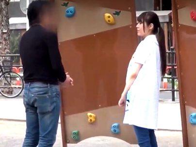 ＜保育士＞「え？これからですか？！」巨乳おっぱいの可愛い保育士！童貞君とエロ交尾種付け膣内発射中出しに(無料エロ動画)