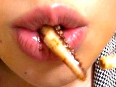 ＜肉食ギャル＞「唇・・・エッロｗW！」サーフ系美人ギャル！店長に内緒でデートに誘いやっちゃうぞ(無料エロ動画)