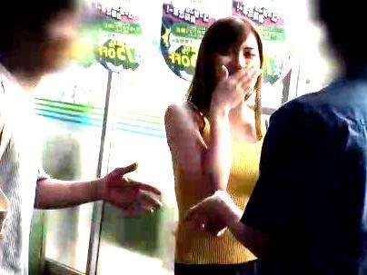 ＜混浴温泉で洗いっこ！＞「え？混浴ですか？」終電逃した男女の友達！エロ企画挑戦したらもちろんエチエチに(無料エロ動画)