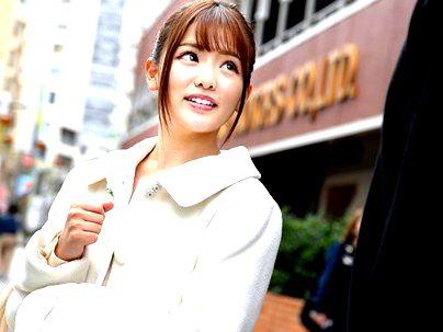 ＜彼氏？いないよ！＞「なぜいないのにゴムあんだ～！」コンドームを携帯している女を誘ったら・・簡単にできたぞ！