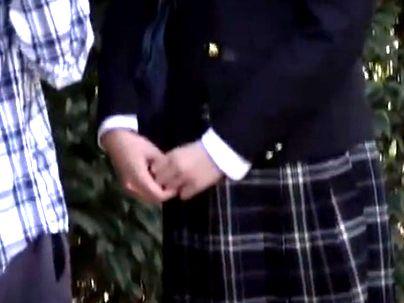 ＜卒業式直後にガチナンパ＞「コレダメなの…！」まれて初めての恥じらい素股！興奮して本番行為シチャウゾ(無料エロ動画)