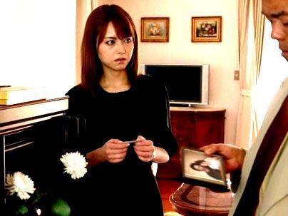 ＜未亡人奴●＞「吉沢明歩、登場！」パーフェクトな美女未亡人！義父らの醜悪な欲望に犯されていくぞ(アダルト動画)