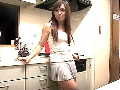 ＜夢の近親相姦＞「ｈしたいの…♡！」ミニスカパンチラ誘惑してくる姉貴！まさかの禁断行為に発展シチャウゾ(アダルト動画)