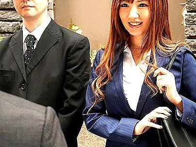 ＜出張先相部屋NTR＞「だめなの…」色気半端ない美人OL女上司！絶倫の部下チンポでネトラレｓｅｘになるぞ(アダルト動画)