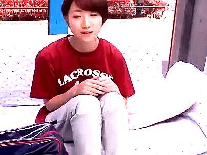 ＜マジックミラー号＞「え？童貞の人とですか？！」体育大学の女子生徒！MM号で頼まれて筆おろしシチャウ(無料エロ動画)