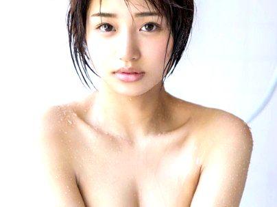 ＜唯井まひろ 18歳＞「止まらない…！」クッソ可愛い美少女が登場！！超大量潮吹き見せちゃうゾ(アダルト動画)