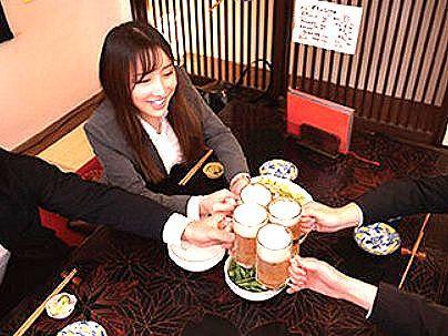 ＜相部屋！＞「もう～ダメです…」絶倫上司のチンポで興奮虜になったOL！一晩中生ハメもだえカンジチャウ！