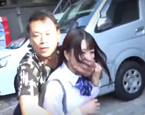 下校中の制服女子が狙われた【レイプ】不良集団に車に連れ込まれ監禁状態で輪姦レイプされちゃうかわいそうなJK