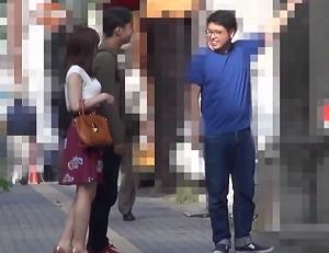 《お漏らし人妻ナンパ》美婦人が完全に仕上げた興奮を抑えきれずじっくり責めて惑わしまくる