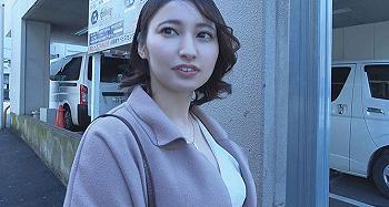 出会い系アプリでやって来たのはまさかの綺麗な人妻！淫乱な彼女はヤリたくって仕方ないようで即ホテルinしてハメてあげたｗ