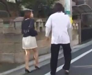 《人妻ナンパフェラ》エロ乳妻が性欲に身を委ねた濃厚さに加減をせずにマジの性交で悩殺する