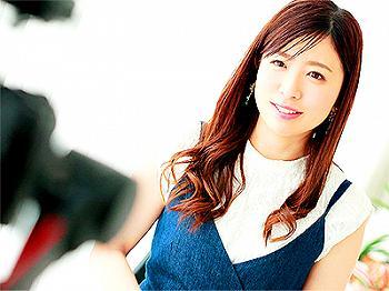 【AVデビュー×人妻】28歳で清楚可憐なエロ太ももプリケツの美人主婦がAV処女作で全裸濃厚SEXで「凄い！」連発悶絶ｗ