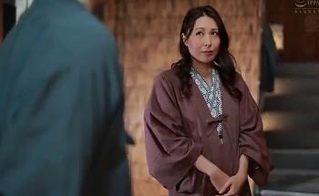 蕩け落ちた義母の膣内に止まらない腰使い子種ねじ込み種付け旅行。佐田茉莉子