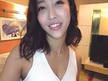 『夫だけじゃ物足りなくて…』sexでストレス発散する巨乳人妻！時間ないから即効型！即尺！即ハメ！＜素人ハメ撮り＞