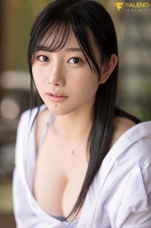 【巨乳・デビュー】顔射や男優のデカチンに感動のセックスが大好きな三葉ちはる