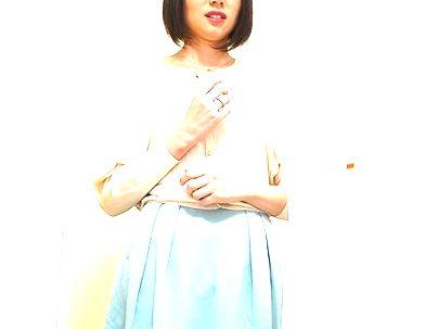 ＜義弟のデカチン！＞「気になっちゃう…♡」清楚系上品な感じの美人奥さん！義弟のデカチンに興奮しちゃう(無料エロ動画)