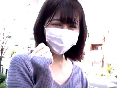 ＜素股体験＞「え？私ですか？！」まさにマスク美人奥さんゲッツ！お風呂で悩める童貞くんとエロ交尾してっゾ！