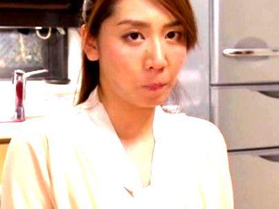 ＜熟女NTR！＞「ダメです…ｲﾔ」上品な感じの美人奥さん！旦那の性癖のせいで他人棒NTRファック持ち込まれちゃうぞ！