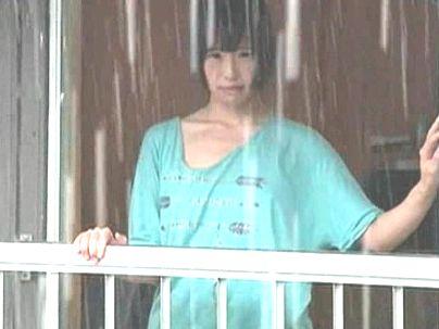＜ヘンリー塚本＞「この女狙ってるｗＷ！」欲求不満の淫乱女！隣人男性とエロ交尾ヨロコンドルゾｗ(無料エロ動画)