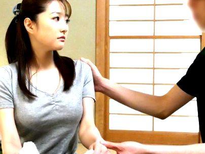 ＜父が出かけて2秒だぞｗ＞「母と息子が！」まじか！速攻だな！近親相姦発展しちゃう(無料エロ動画)