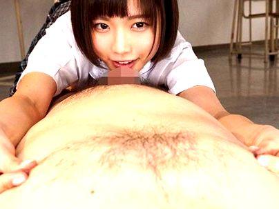 ＜戸田真琴！＞「乳首が大好物なの…♡」クッソ可愛い文系制服美少女！オヤジの乳首責めしとるぞ(アダルト動画)