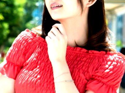 ＜人妻ナンパ！＞「ルックス最高でしょｗW！」セレブ極エロ美人奥さん人妻！他人棒で浮気不倫行為になるぞ(無料エロ動画)