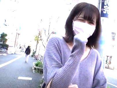 ＜清楚で美しい人妻＞「え？私ですか？！」童貞くんと性を教える素股！エロ企画で生ハメ中出し成功したった(アダルト動画)