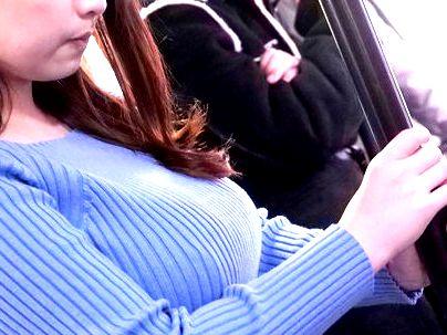 ＜爆乳娘！＞「え？ダメです…ヤメテクダサイ…」巨乳おっぱい可愛い女子！痴漢行為で楽しんじゃう(無料エロ動画)