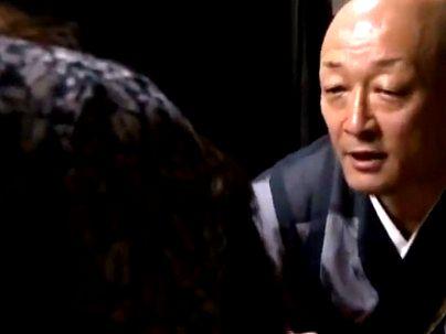 ＜ヘンリー塚本＞「おばさんと言うメス！」ババア、になってとセックスしたい！これぞ、昭和のエロドラマだな(アダルト動画)