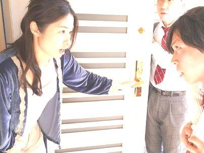 ＜超絶ヤリマンの姉＞「これいいの…♡！」淫乱美人お姉さん！性欲モンスターの弟の友達で興奮しちゃうぞ(無料エロ動画)