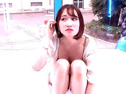 ＜マジックミラー＞「素人女子」ショートカット美乳おっぱい可愛い女子！MM号でエチエチお掃除フェラしちゃう(無料エロ動画)