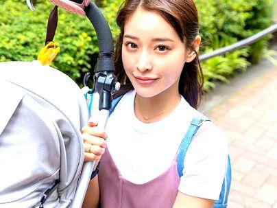 ＜マジックミラー号！＞「人妻？めっちゃ！かわええｗW！」芸能人クラスの美人ママ！ＭＭ号で寝取られ浮気不倫行為に！