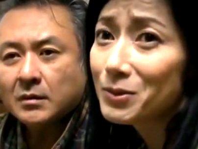 ＜ヘンリー塚本＞「演技が・・・うまいｗ！」夫婦交換（のぞき） これぞ！昭和のエロドラマ極みだな(アダルト動画)