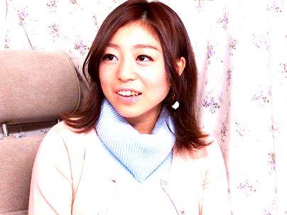 ＜素人妻ナンパ＞「このルックスで？デケーーゾｗＷ」上品な感じの美人奥さん！他人棒で浮氣エロ行為に合うぞ(無料エロ動画)
