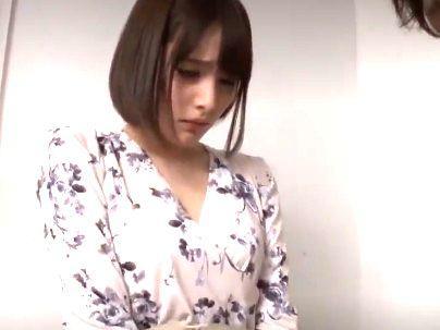 ＜人妻デリヘル！＞「まじかよ！」デリヘル呼んだら弟の嫁が登場！弱みからやっちゃうぞ(アダルト動画)