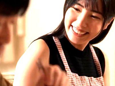 ＜息子の嫁！＞「デケぇ…ゾ」スタイル抜群巨乳おっぱい息子の嫁！親父が我慢限界でエロ行為に発展シチャウゾ(無料エロ動画)