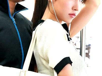 ＜痴●電車＞「ヤメテクダサイ…！」清楚系可愛い女子大生！痴漢師にヤラレマクリになっちゃうゾ！！(無料エロ動画)