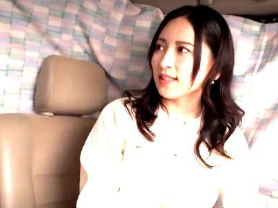 ＜素人妻ナンパ＞「れべつたっかｗＷ！」上品な感じの美人奥さん！他人棒で浮氣セックス種付け膣内発射中出しに！