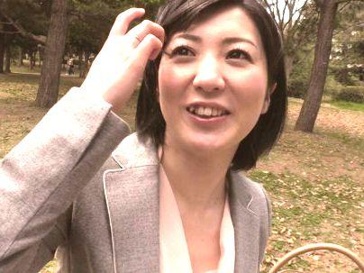 ＜37歳 ＞「会社と旦那に嘘をつちゃう…♡！」欲求不満すぎる奥さん！他人棒求めてエロ交尾み夢中だぞ！！