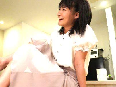 ＜2ヶ月間の絶対禁欲だと？＞「なっちゃん、やべーぞｗ！」この状態で絶倫男宅に！さ～どーなっちゃうのかな？(無料エロ動画)