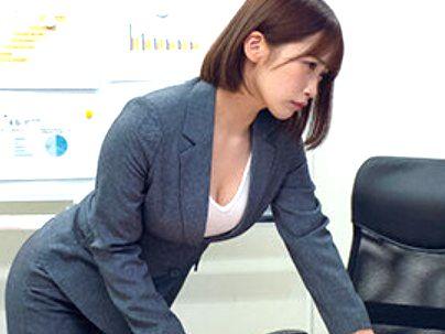 ＜アラサー行き遅れ＞「ピタパン女上司、いいね～ｗ！」デカ尻挑発に俺チンポ興奮！勿論やっちゅよ(アダルト動画)