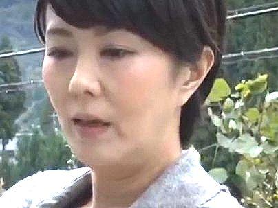 ＜ヘンリー塚本＞「昭和のエロ動画の極み！」スケベ淫語妻！今日も他人棒で浮気交尾してっゾｗ(無料エロ動画)