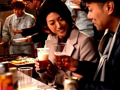 ＜人妻社員！＞「カンパーイ…♡！」言いなりセフレ化！何でもしてエロ行為楽しんじゃうゾ！！(アダルト動画)
