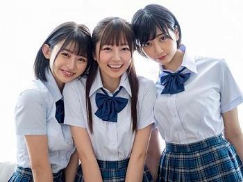 学園一可愛い女子高生三人が教育実習生の巨根に大興奮『先生のちょうだい♡』校内中どこでも欲しがるJKと4Pハーレムセックス