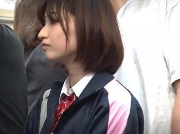 【女子高生×痴漢】ショートカットの美少女JKが痴漢集団に襲われ電車内でレイプ！連続中出しSEXまでされちゃう