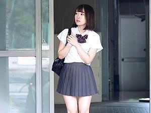 【女子校生】「あっあっ…先生…気持ちいい…」激しい雨で帰宅困難！カワイイ女子生徒と担任の教師が禁断性交！