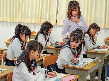 ＜連続射精×連続中出し＞言いなり奴隷にしたエロ制服JKと女教師を鬼畜調教！絶叫号泣の強姦凌辱…屈辱の輪姦乱交レイプ＜辱め