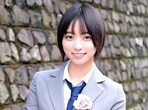 【素人ナンパ】「後ろからされるのが好きです♡」卒業式直後のショートヘアJK！素股での擦り合いから生挿入ピストン中出しへ！