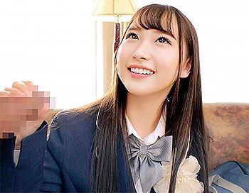 卒業したばかりの女子校生にチンポを見せると恥ずかしいけど咥えて素股で感じると挿入され喘ぎまくり中出しされる淫乱JK