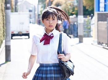 新しいお父さんは娘達とエッチしたがるクズ男でした…お母さんのために必死にチ●ポ奉仕する美少女JK達ww